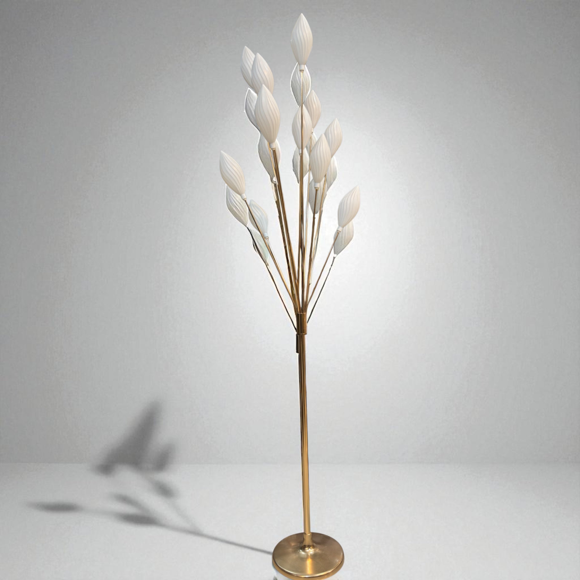 Elegant Flower Cluster Floor Lamp